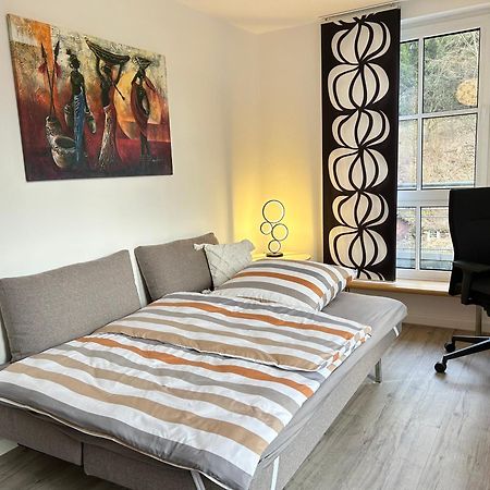 Grosszuegiges Helles Penthouse -Komplette Etage- Mit Balkon Und Stellplatz In Ruhiger Lage Kulmbach Esterno foto