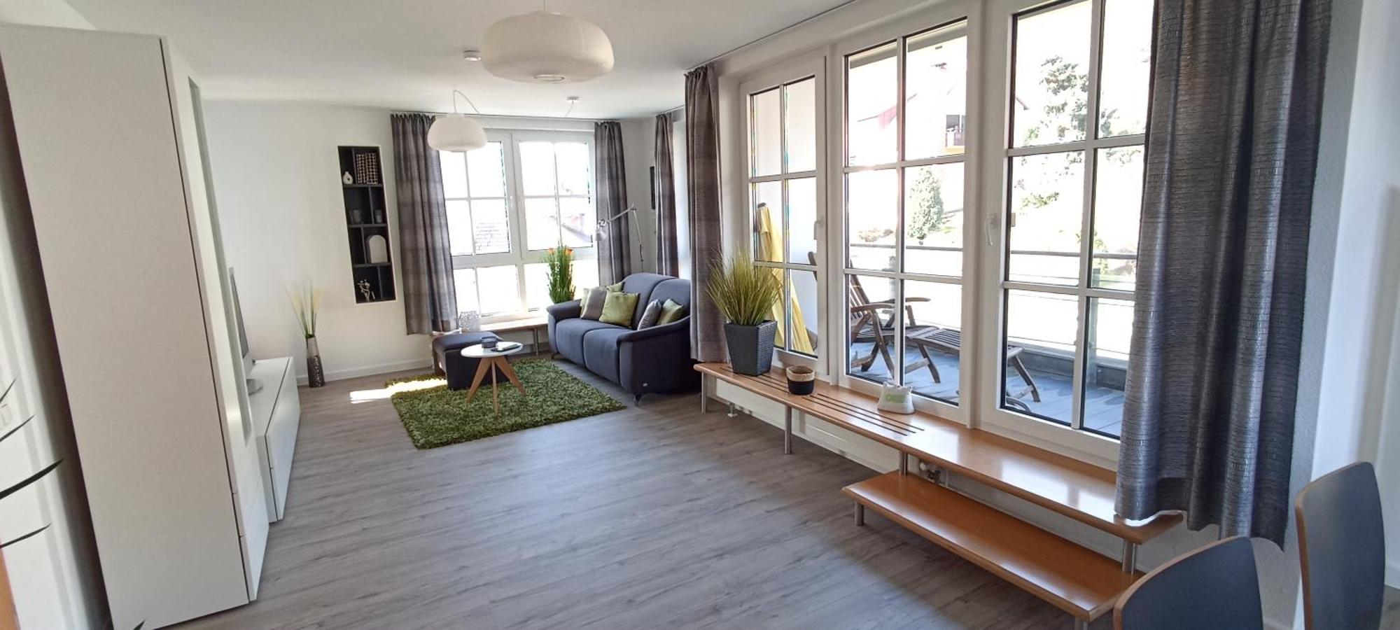 Grosszuegiges Helles Penthouse -Komplette Etage- Mit Balkon Und Stellplatz In Ruhiger Lage Kulmbach Esterno foto