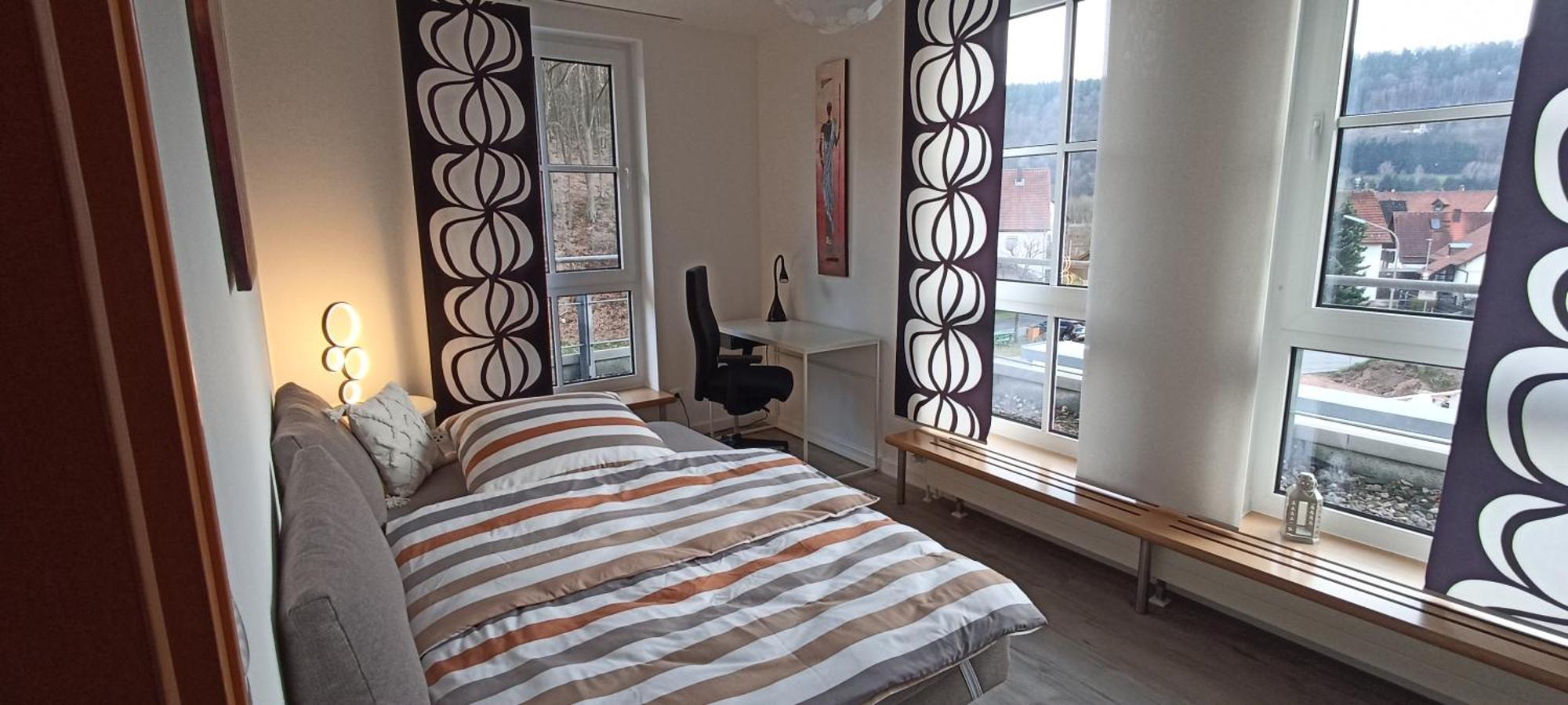 Grosszuegiges Helles Penthouse -Komplette Etage- Mit Balkon Und Stellplatz In Ruhiger Lage Kulmbach Esterno foto