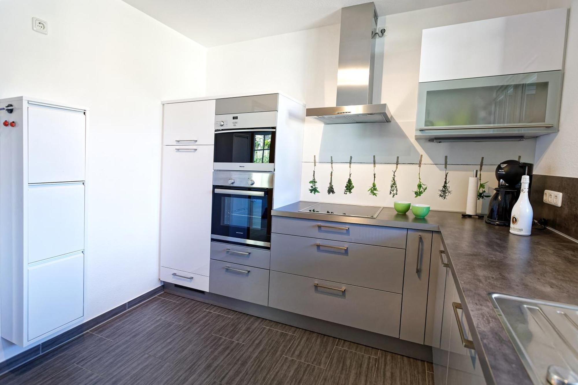 Grosszuegiges Helles Penthouse -Komplette Etage- Mit Balkon Und Stellplatz In Ruhiger Lage Kulmbach Esterno foto