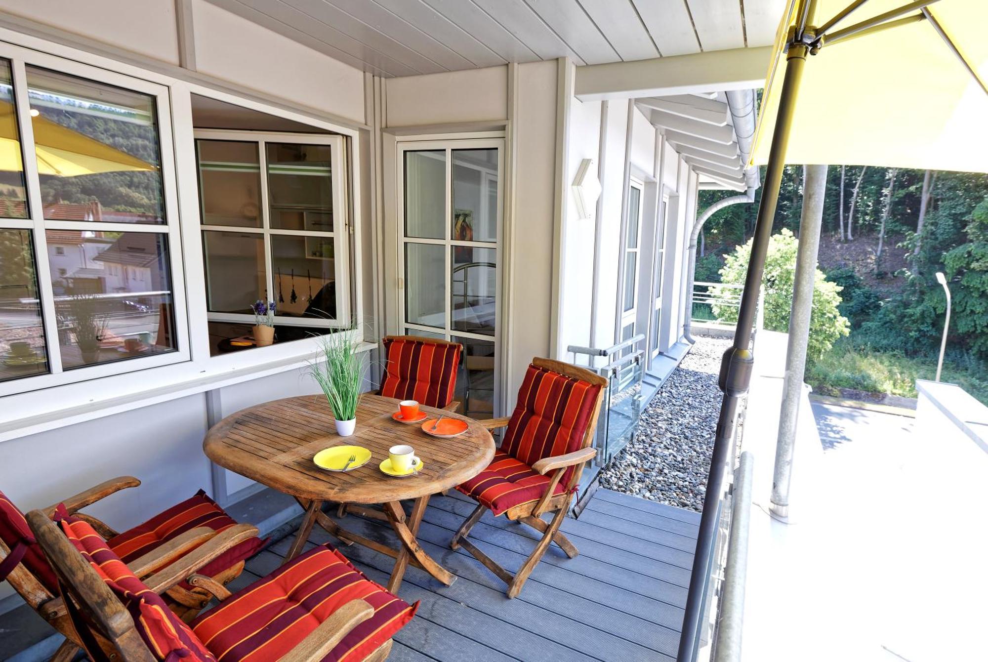 Grosszuegiges Helles Penthouse -Komplette Etage- Mit Balkon Und Stellplatz In Ruhiger Lage Kulmbach Esterno foto