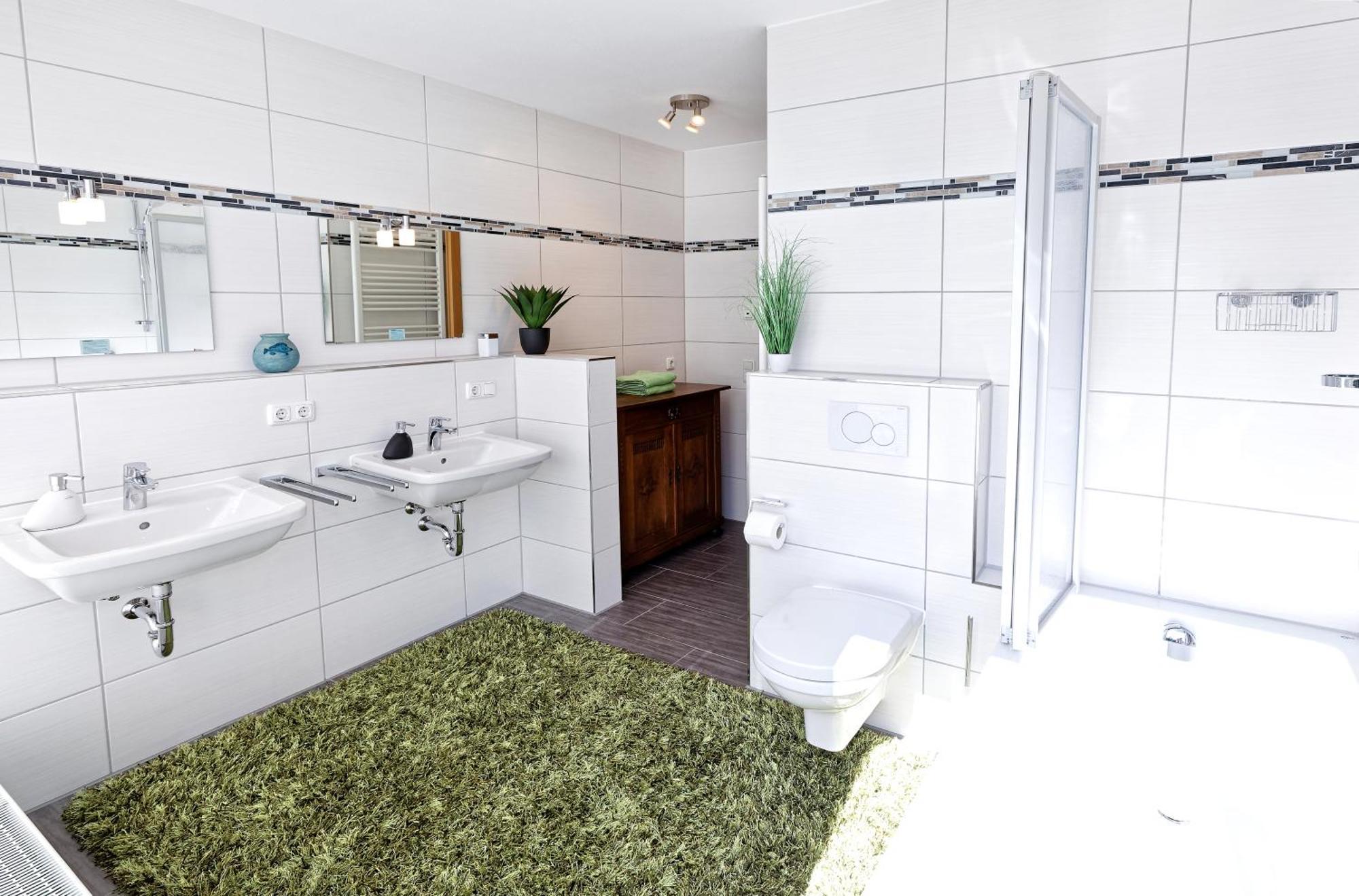 Grosszuegiges Helles Penthouse -Komplette Etage- Mit Balkon Und Stellplatz In Ruhiger Lage Kulmbach Esterno foto